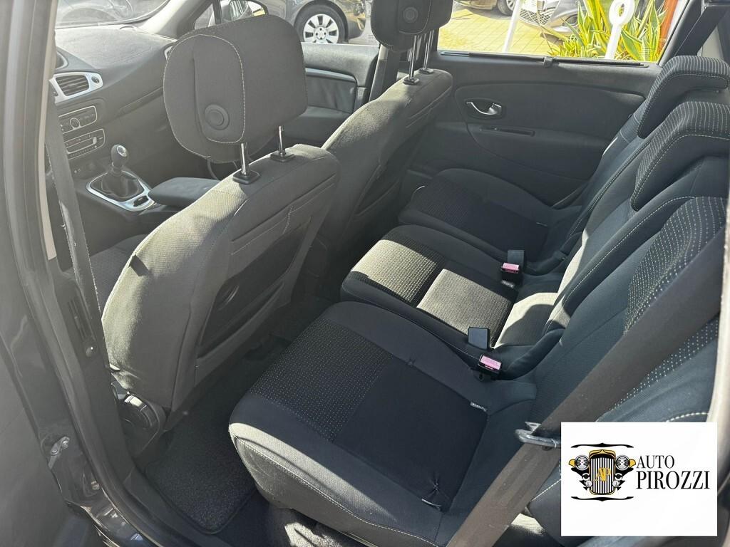 RENAULT SCENIC 1.6 BENZ 2011 con soli 110000KM