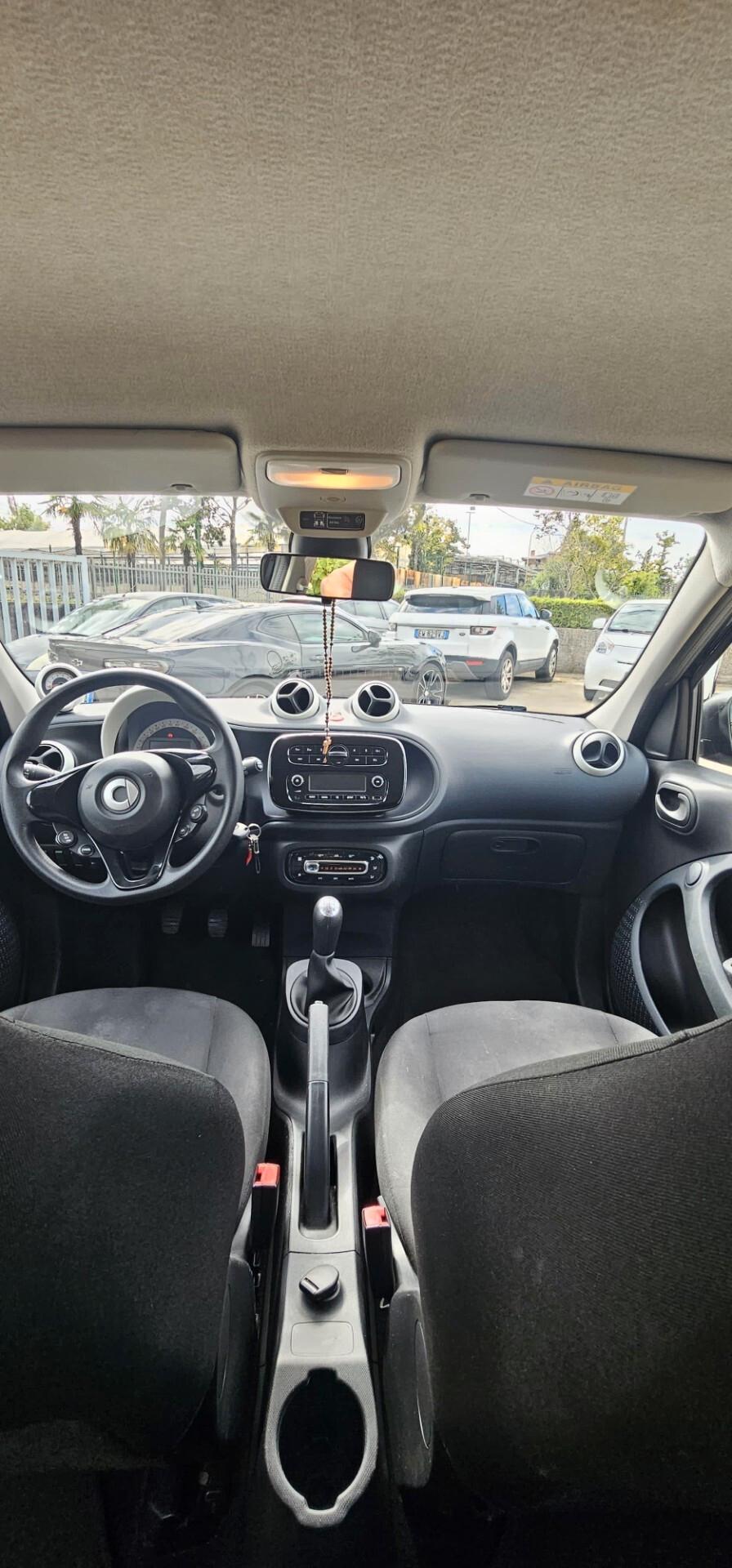 Smart ForFour 70 1.0 twinamic Youngster