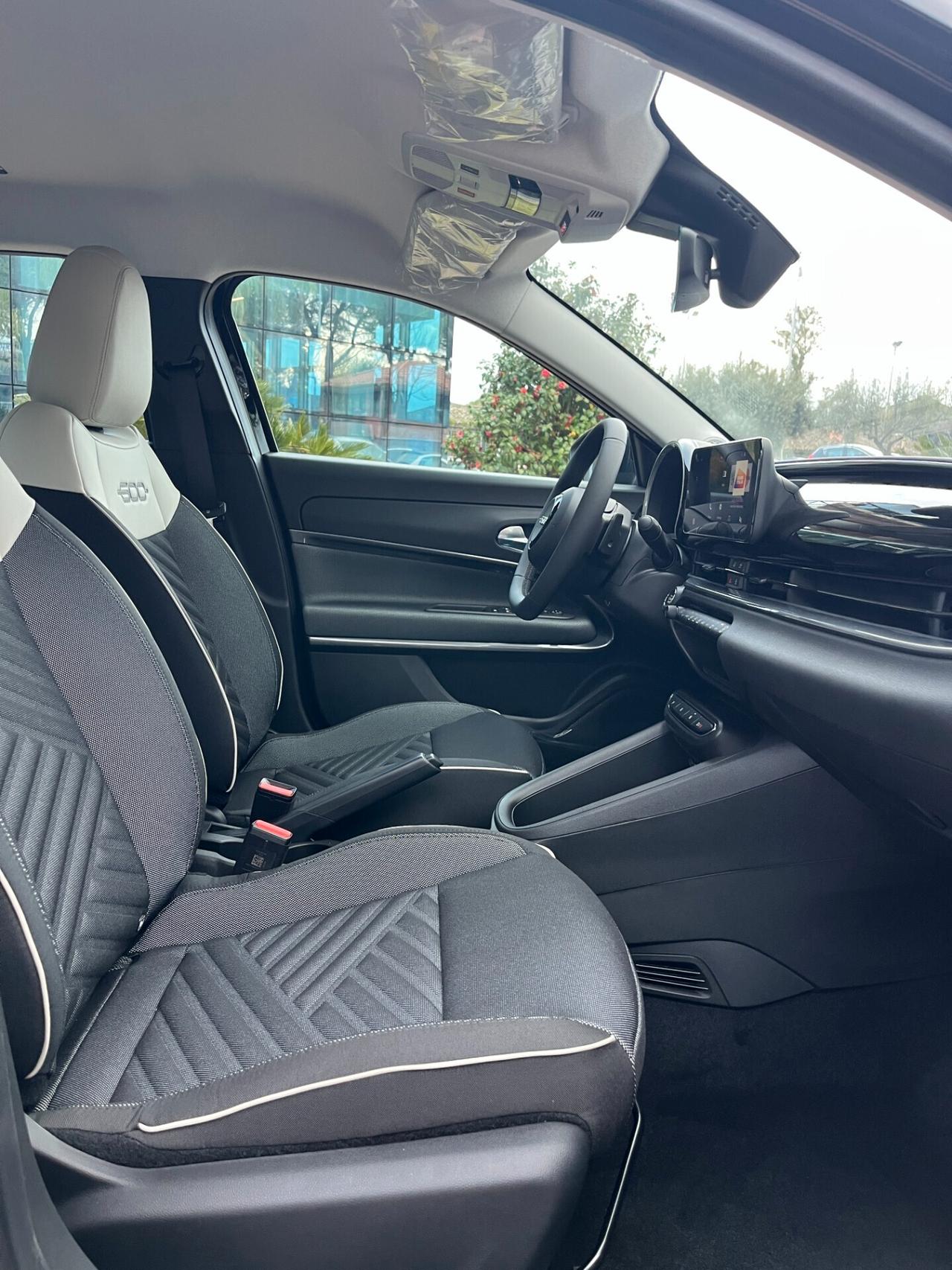 Fiat 600 Hybrid 100 CV DCT MHEV