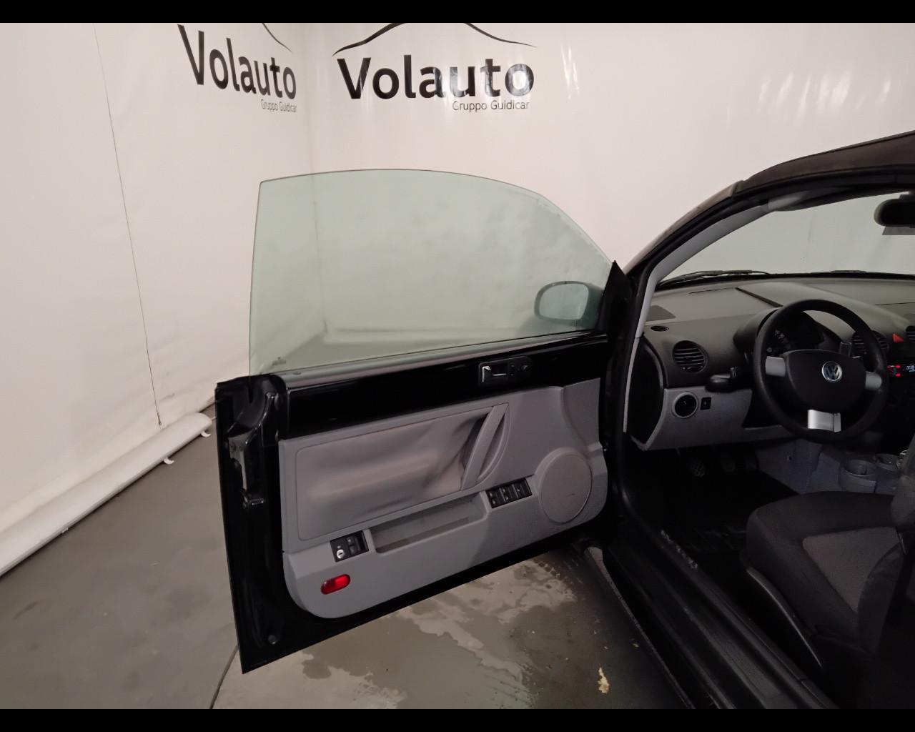 VOLKSWAGEN New Beetle Cabrio - New Beetle Cabrio 1.6