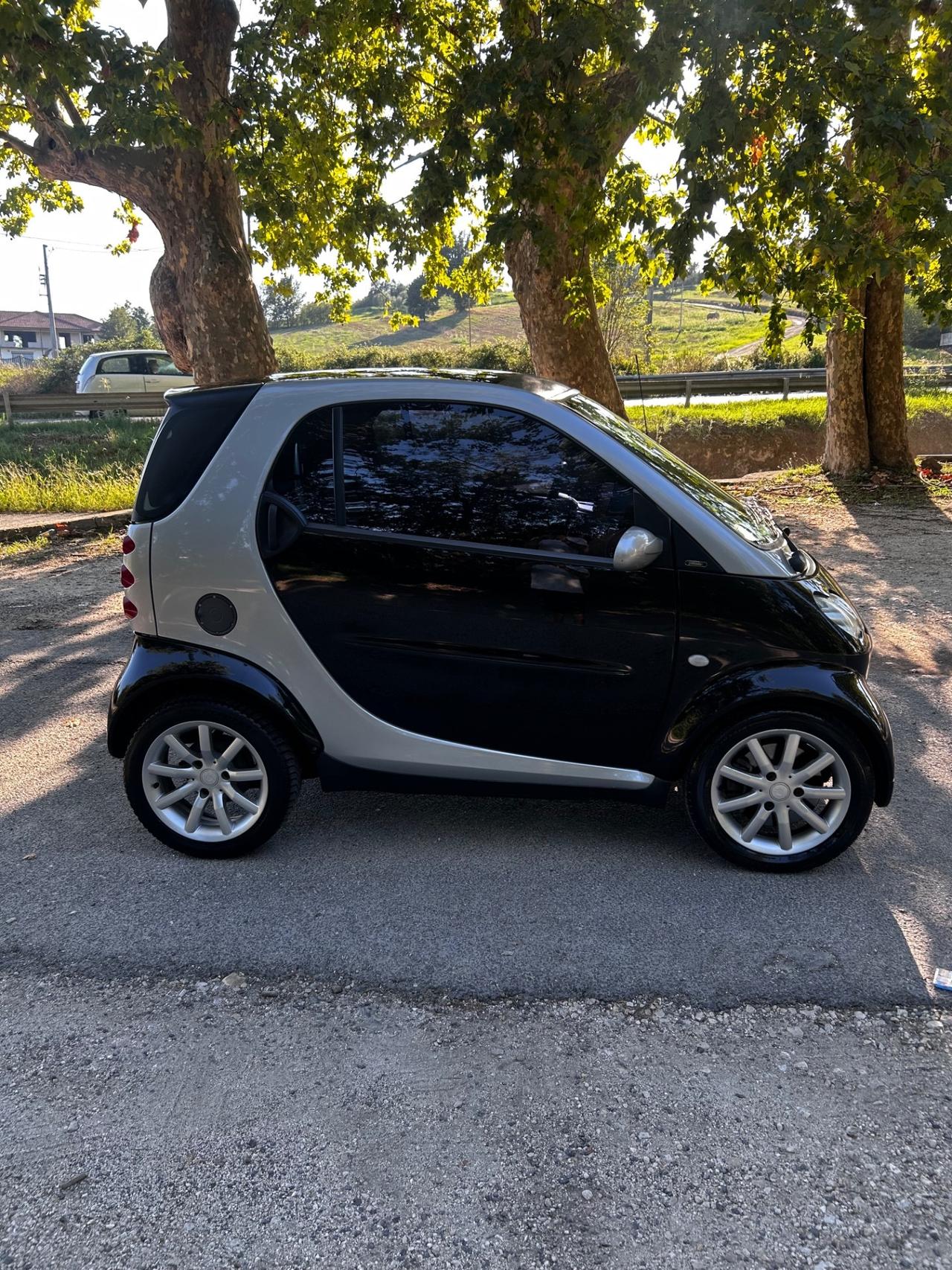 Smart ForTwo 700 coupé pure (37 kW)