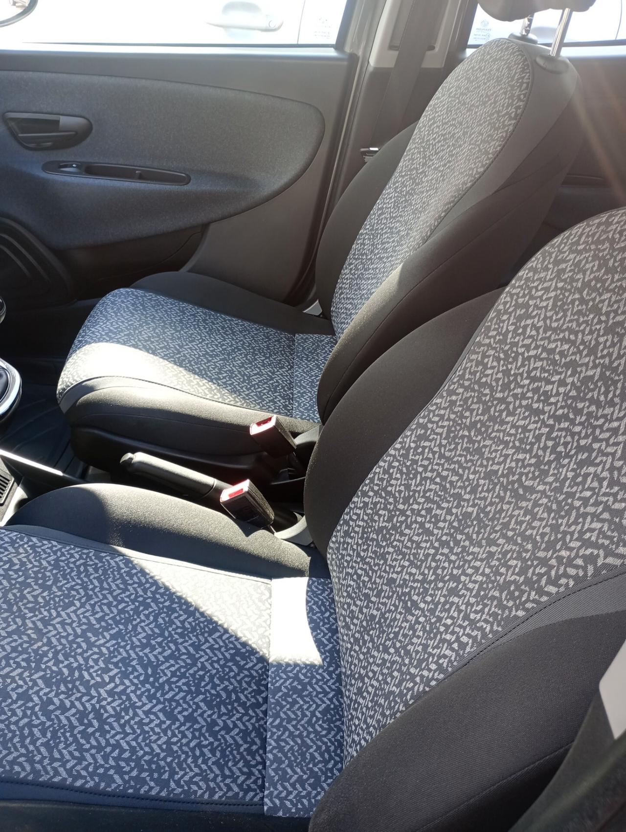 Lancia Ypsilon 1.2 Elefantino