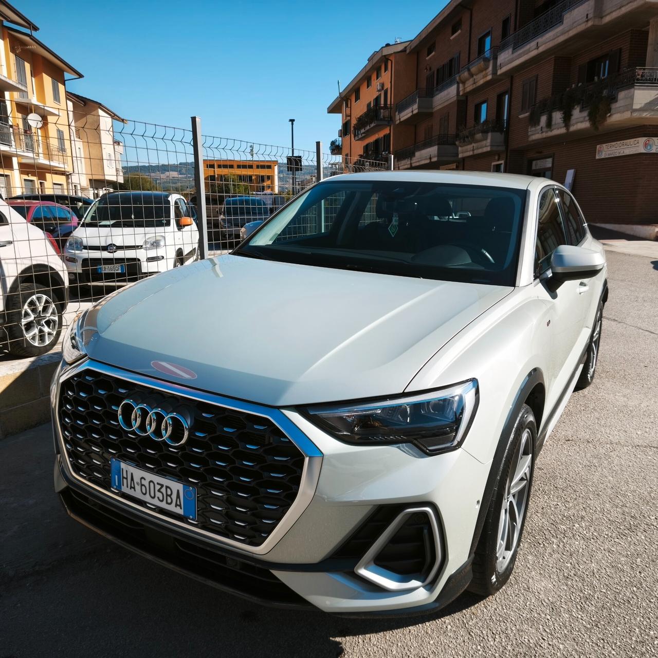 Audi Q3 35 TFSI S tronic line edition