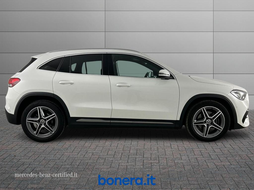 Mercedes GLA 200 200 D Premium 8G-DCT