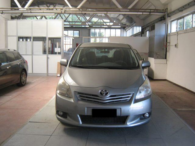 TOYOTA Verso 2.0 D Active 7 posti