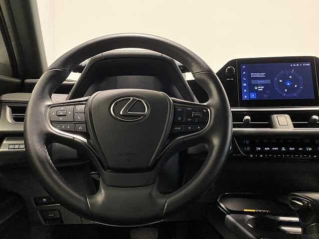 Lexus UX Hybrid Design