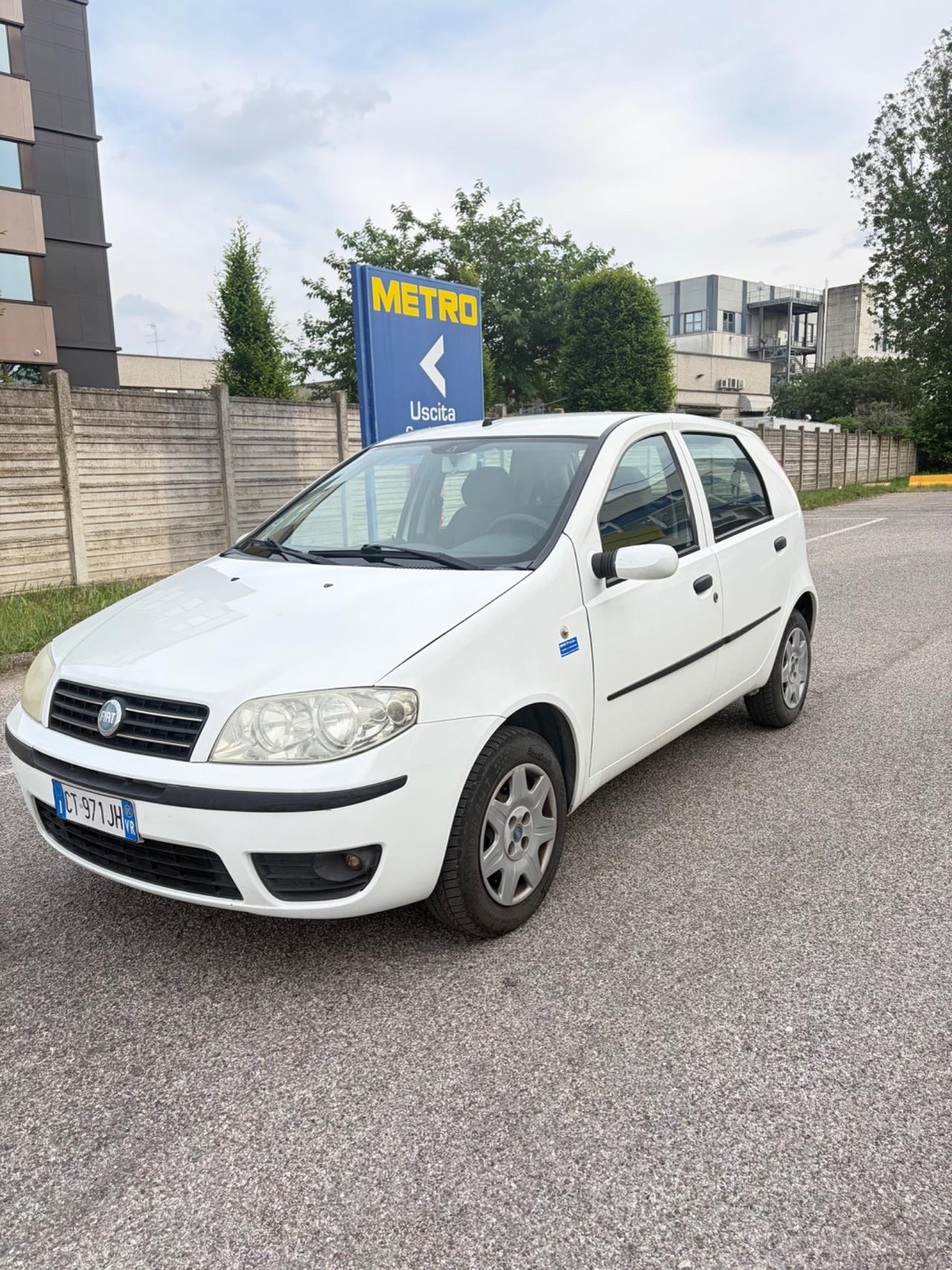 Fiat Punto 1.2i cat 5 porte Feel Neopatentati
