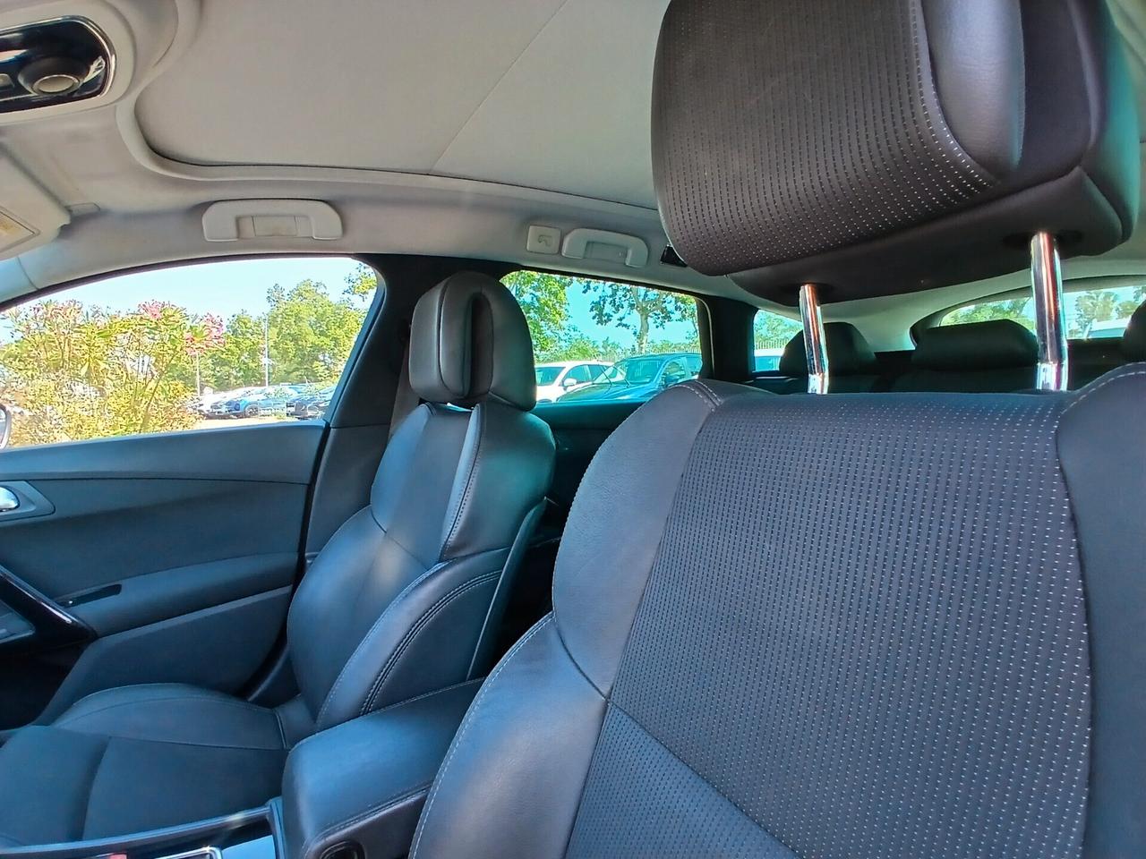 Peugeot 508 BlueHDi 180 EAT6 S&S SW Allure