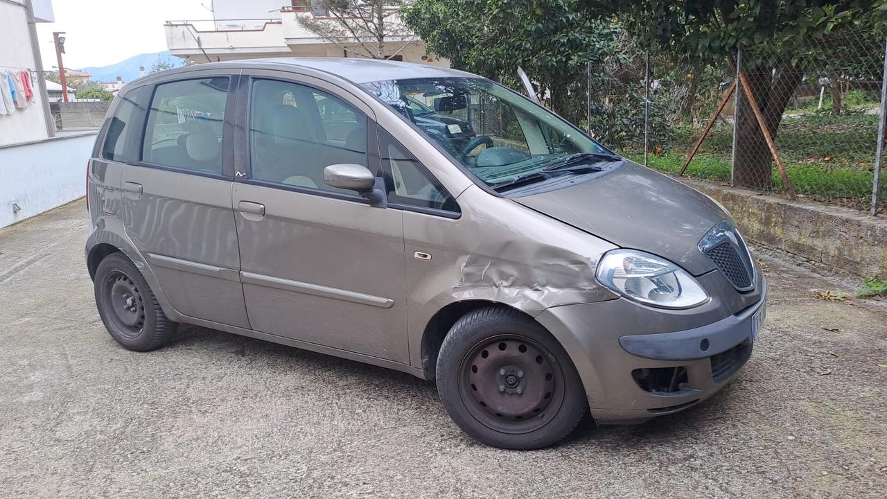 Lancia MUSA 1.3 Multijet 16V 90 CV Platino Plus