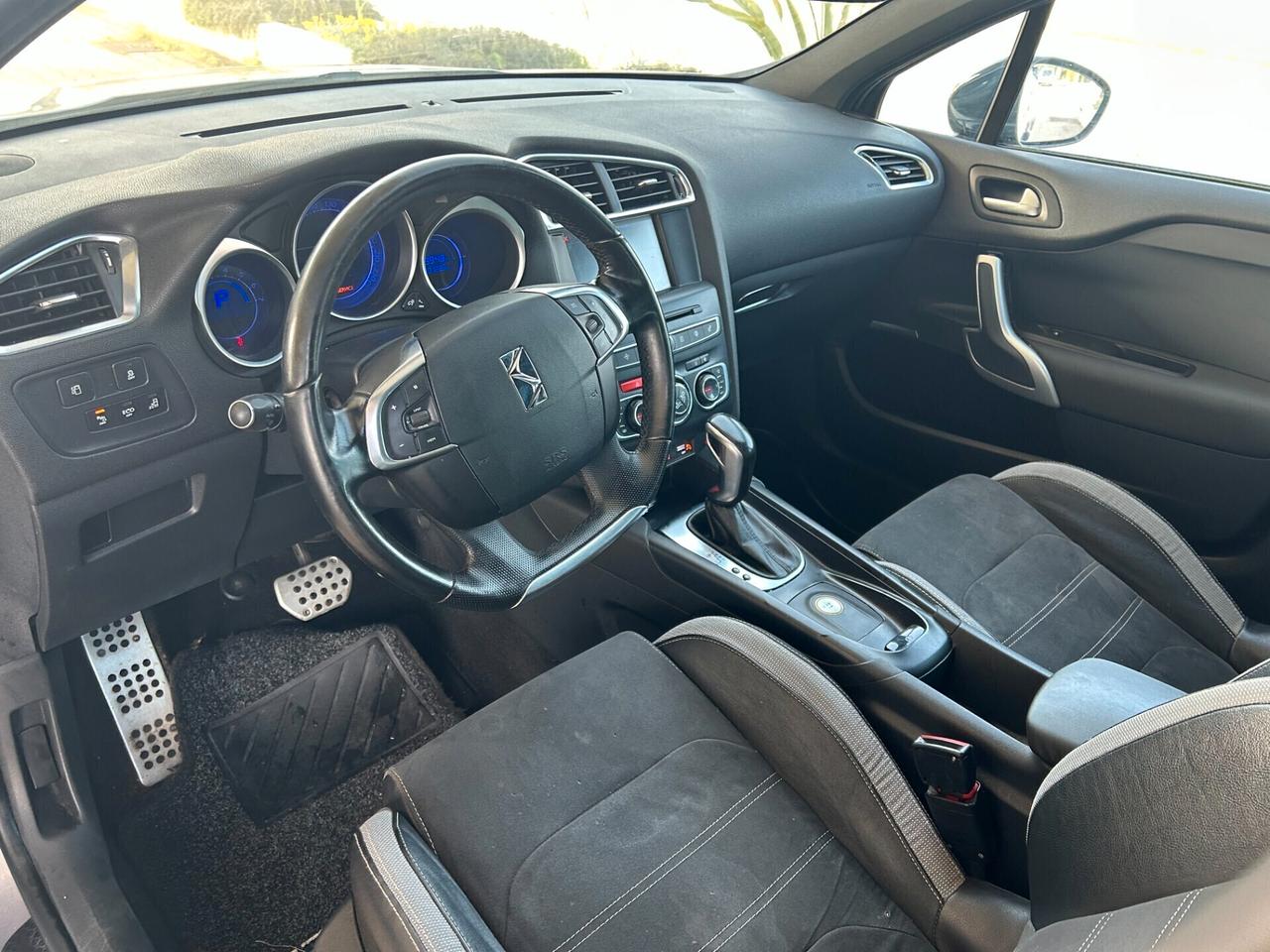 Ds 4 Crossback BlueHDi 130 aut. Étoile Alcantara