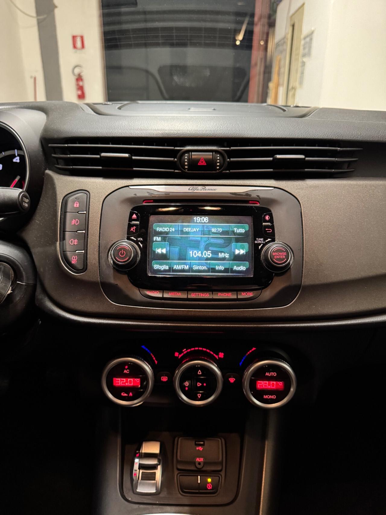 Alfa Romeo Giulietta 1.6 JTDm-2 105 CV Exclusive