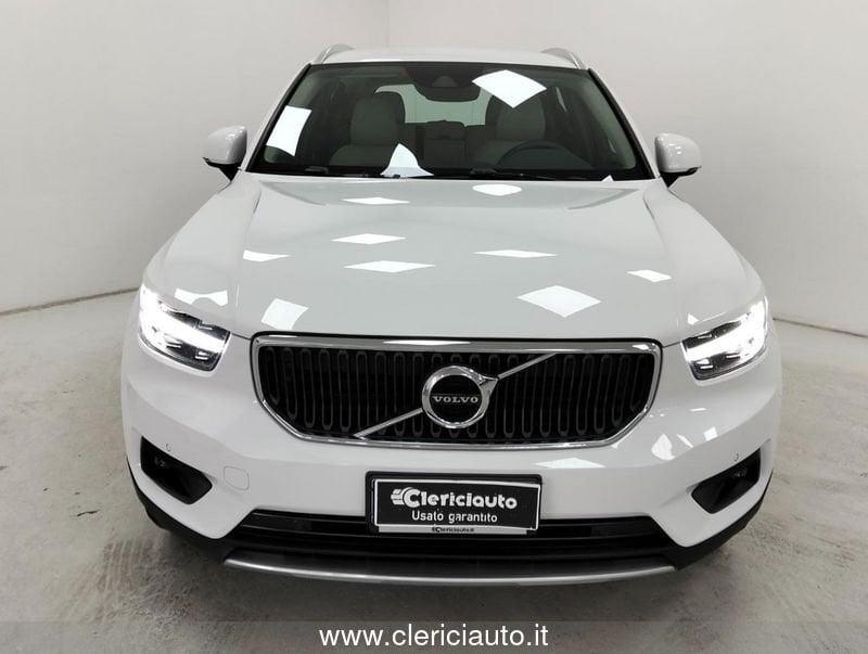 Volvo XC40 B4 AWD Geartronic Momentum Pro