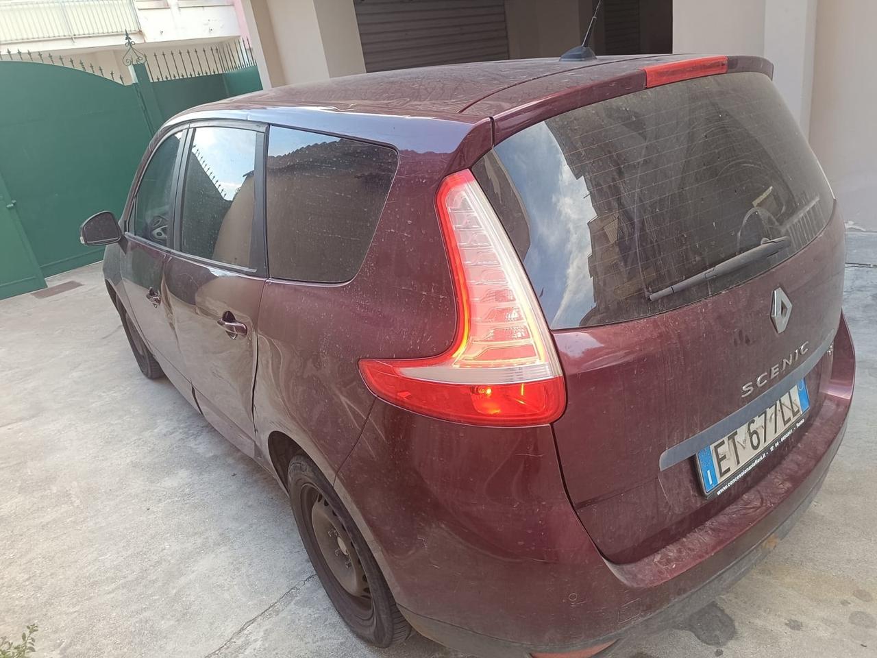 Renault Scenic Scénic 1.5 dCi 110CV 7 POSTI