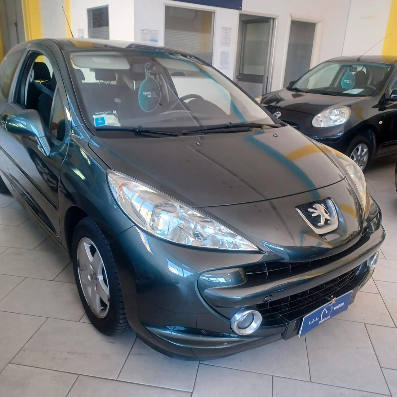 96438 km PEUGEOT 207 1.4 NEOPATENTATI