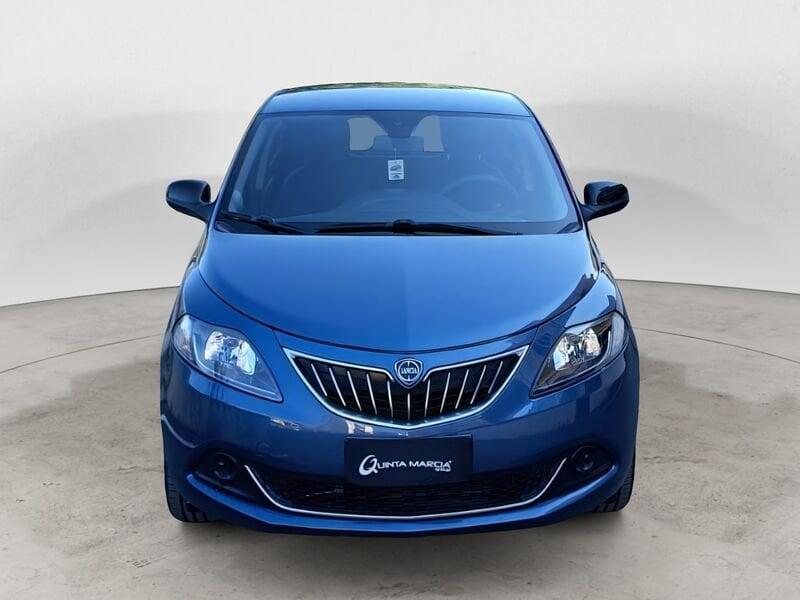 Lancia Ypsilon 1.0 FireFly Hybrid Silver