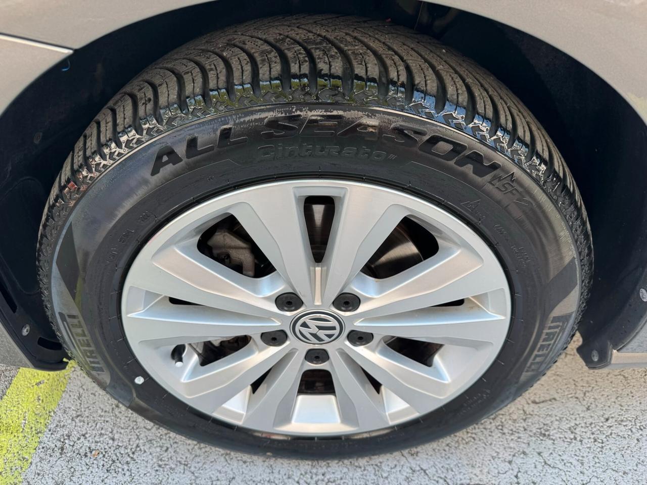 Volkswagen Golf 1.4TGI HIGHLINE UNIPROPR GARAN24ME