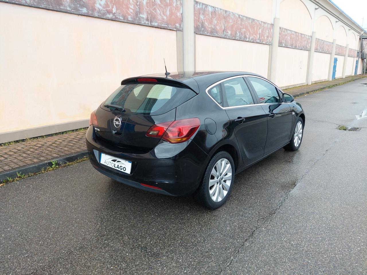 Opel Astra 1.6 115CV 5 porte .Cosmo