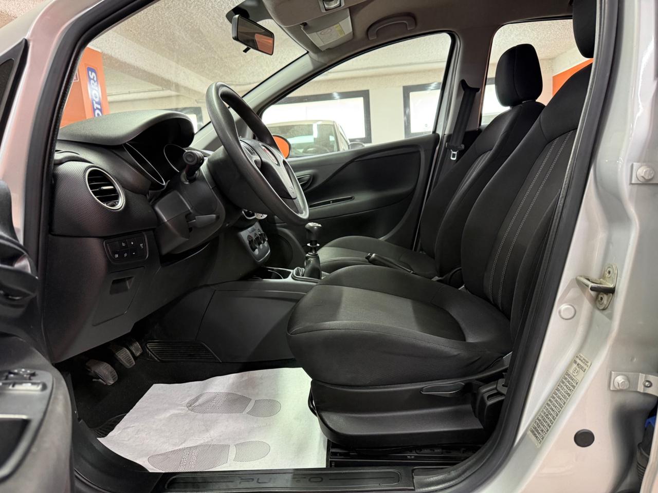 Fiat Punto 1.4 8V 5 p. Lounge - Benzina/Metano
