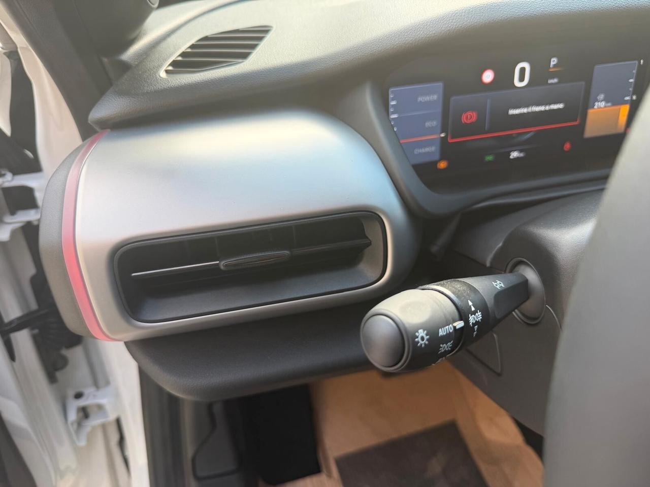 Jeep Avenger 1.2 Turbo 110 CV MHEV Summit