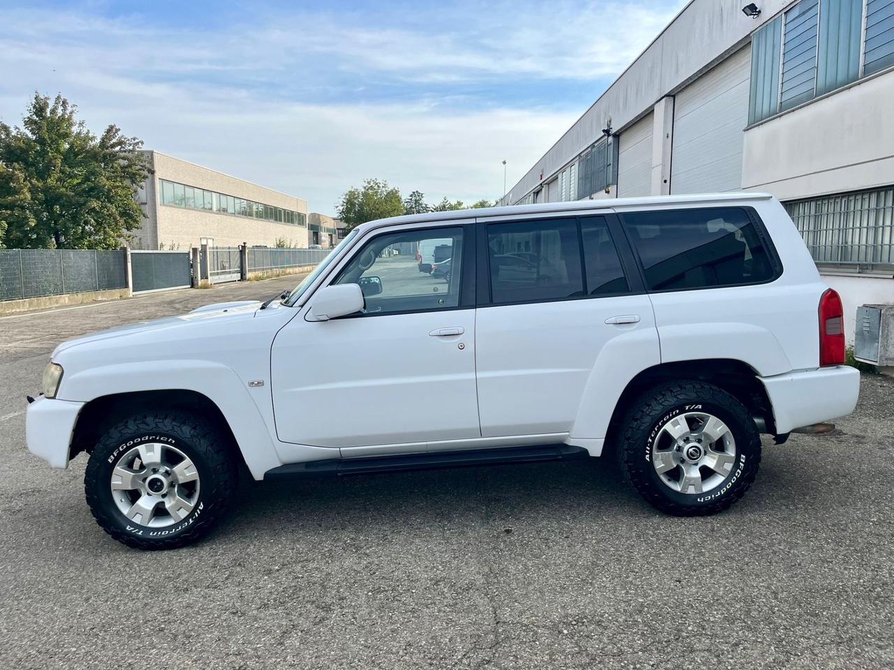 Nissan Patrol GR 3.0td 2009 174.000km 7posti perfetta