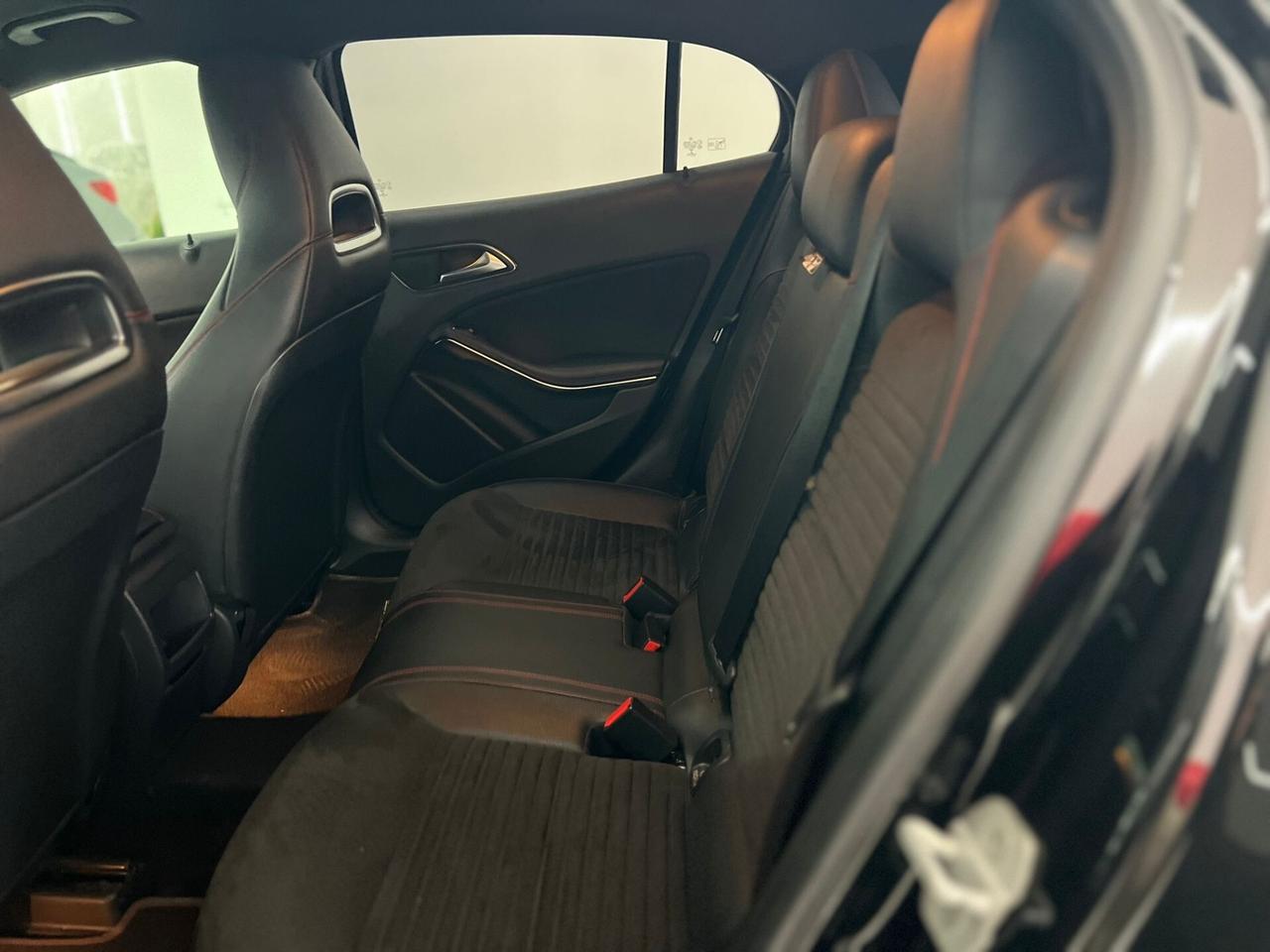 Mercedes-benz GLA 200 d Automatic Premium