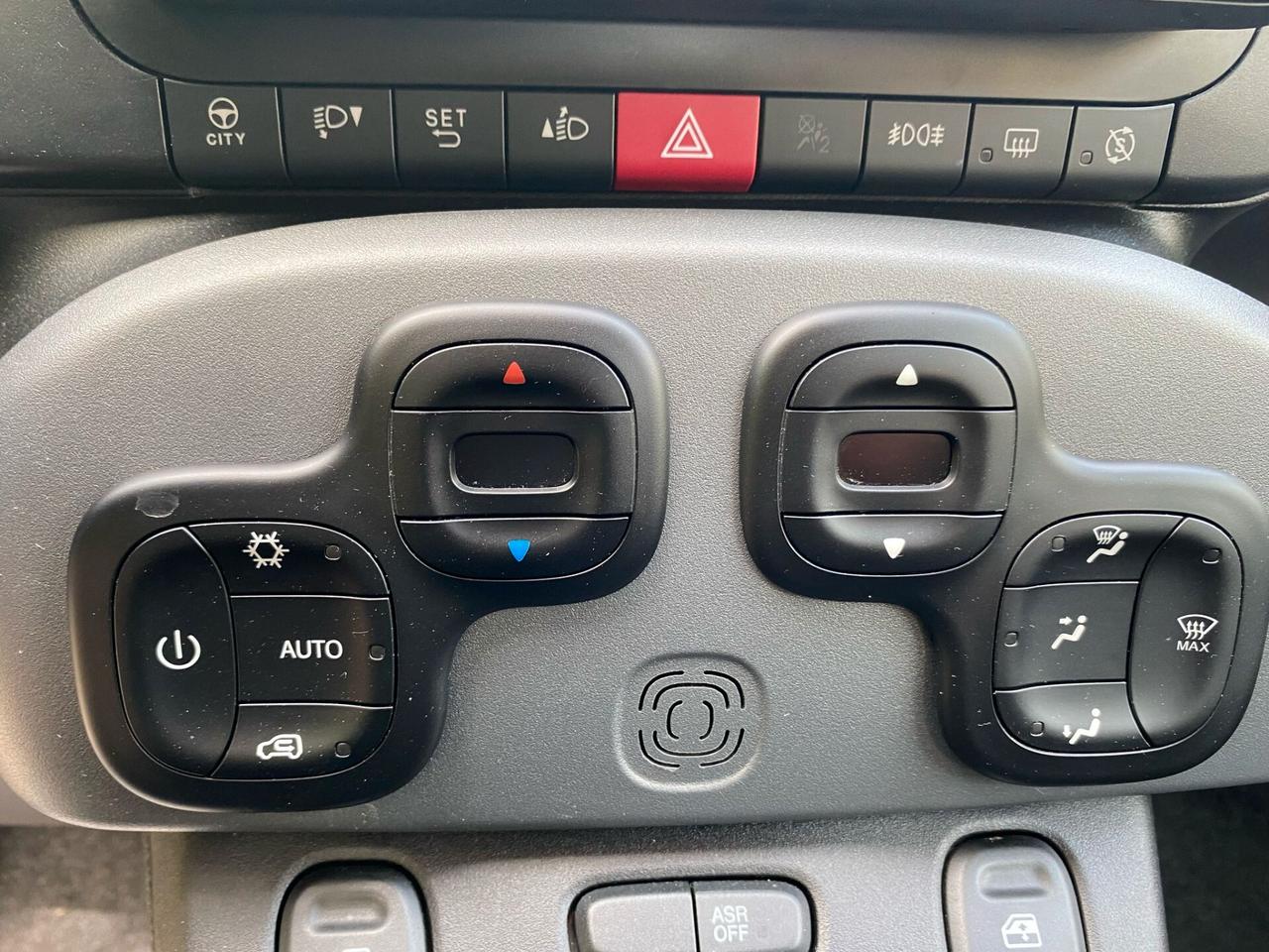 Fiat Panda 1.0 FireFly S&S Hybrid City Cross