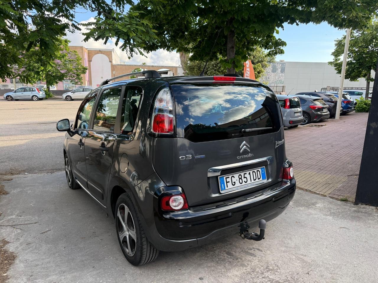 Citroen C3 Picasso Km.86.000! GANCIO TRAINO