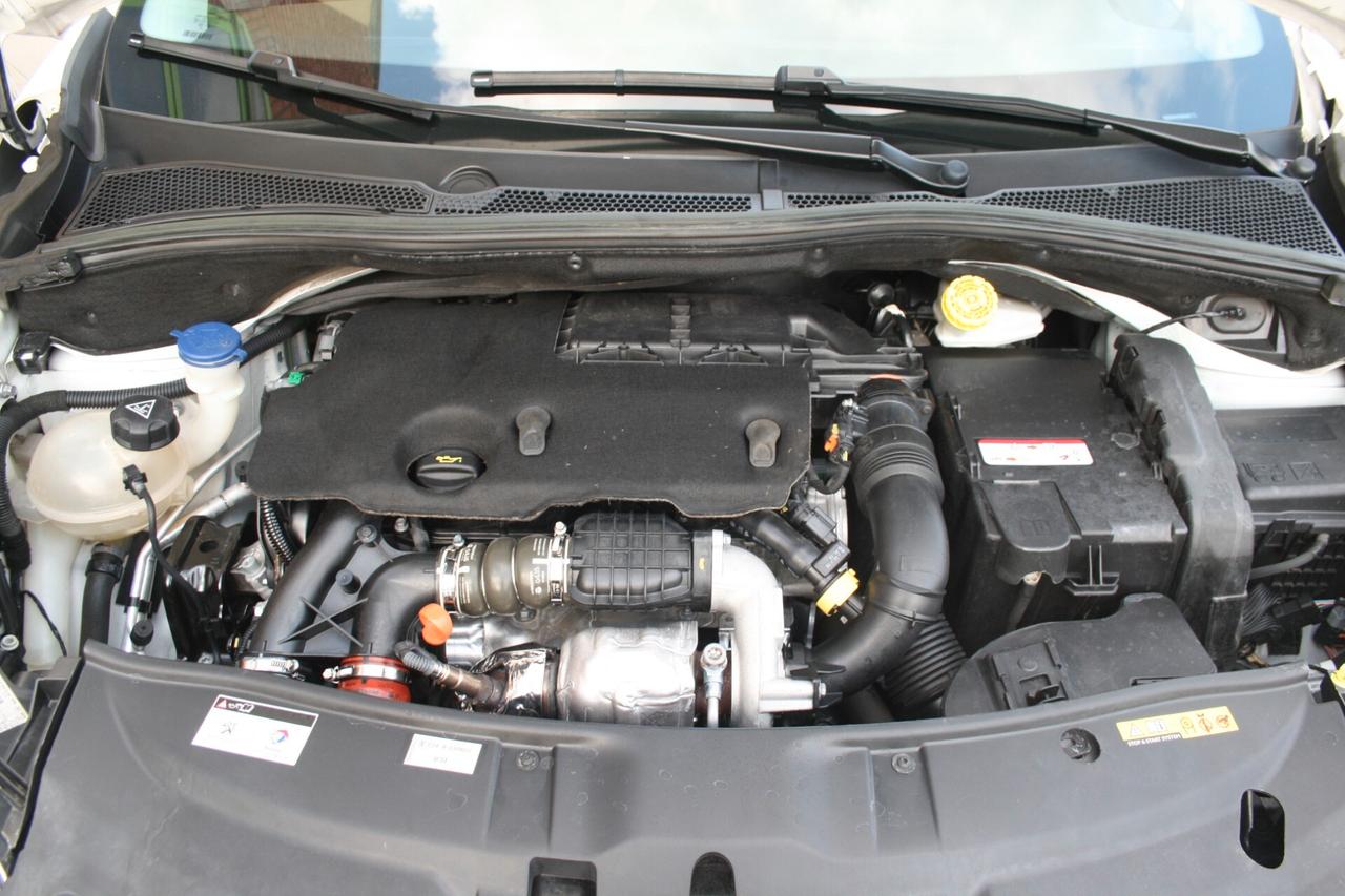 Peugeot 2008 1.6 e-HDi 92 CV Stop&Start Allure