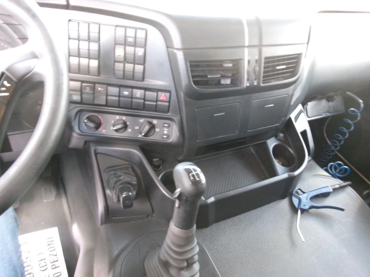 Iveco STRALIS AT 460 E6 MANAULE ZF TRATTORE PER SEMIRIMORCHIO 650000 KM