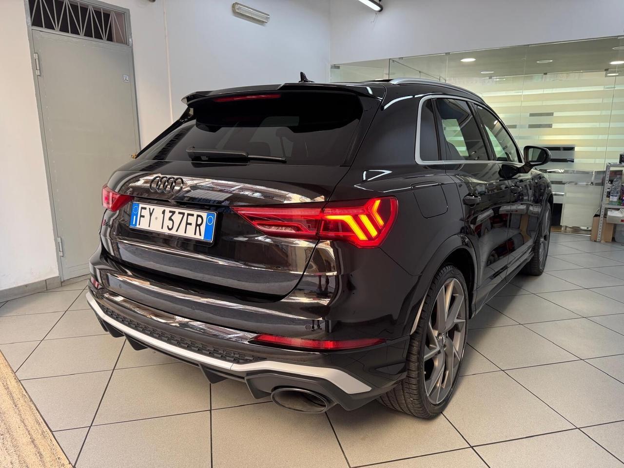 Audi Q3 RS Quattro 2.5 Benzina 400/CV con Tetto Apribile