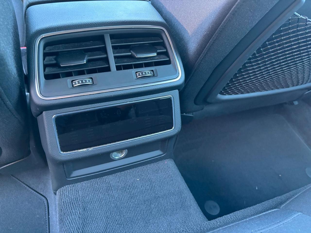 Audi A6 Avant 40 2.0 TDI S tronic Sport FULL !!
