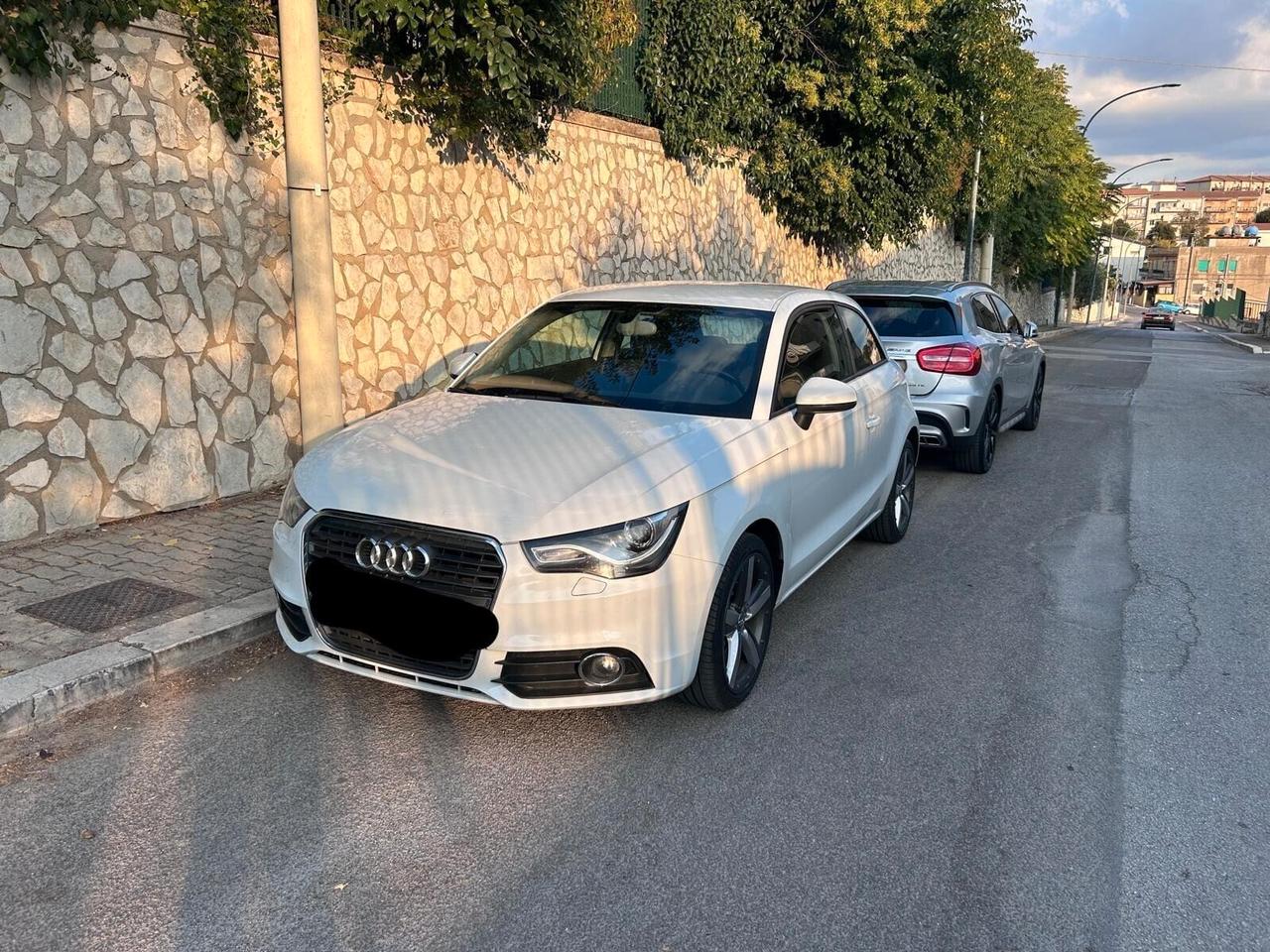 AUDI A1 1.6 TDI 90CV AMBITION 2013 BI-XENON