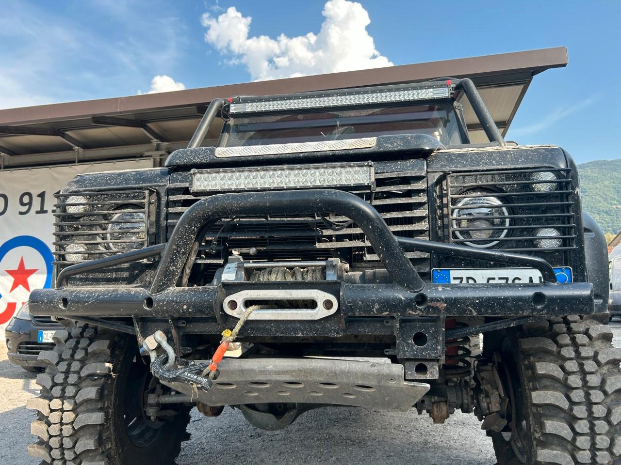 LAND ROVER DEFENDER 90 PICK-UP