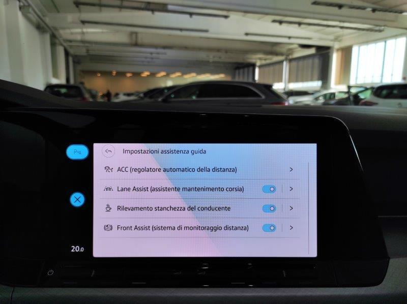 VOLKSWAGEN Golf 8ª serie - Golf Variant 1.0 eTSI EVO DSG Life