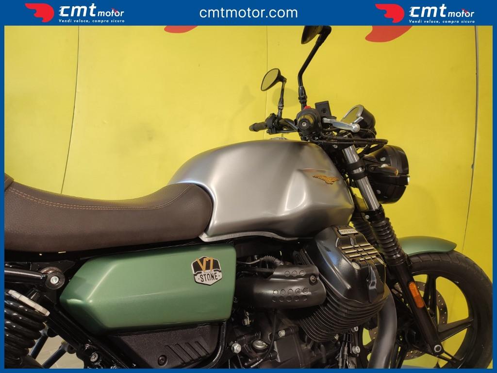 Moto Guzzi V7 - 2022