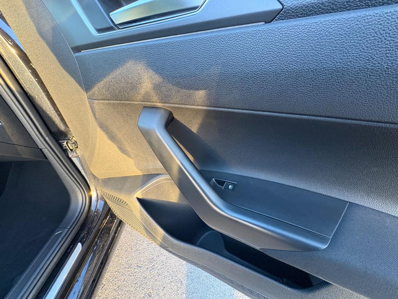 Volkswagen Taigo 1.0 TSI R Line #9461