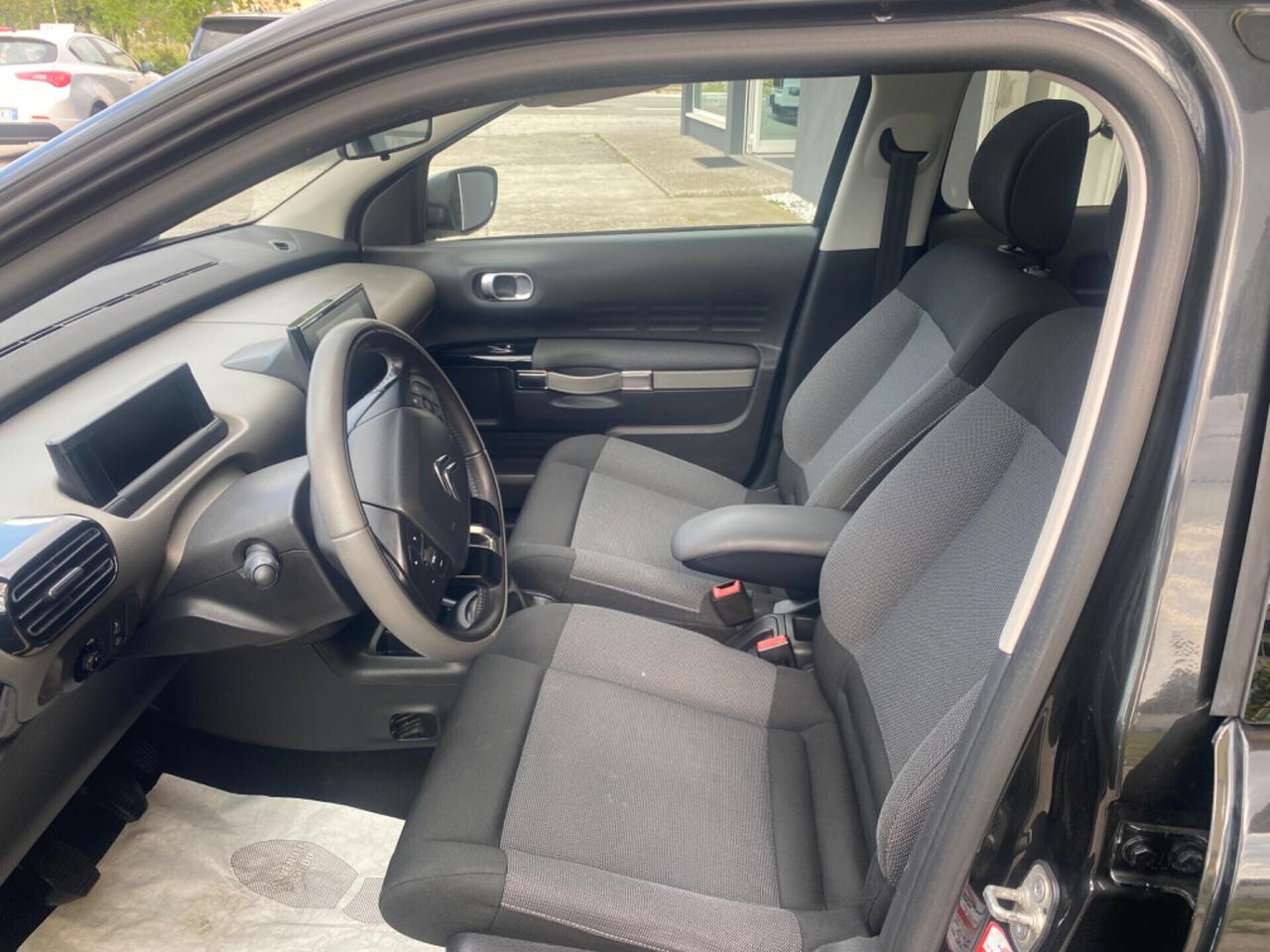 Citroen C4 Cactus 1.2 5P - 2017