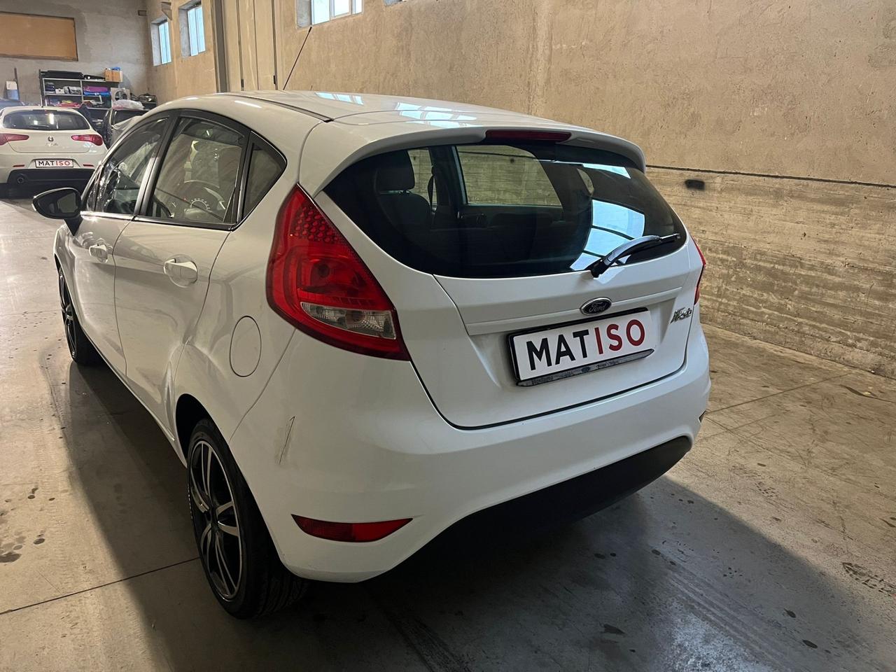 Ford Fiesta 1.4 5 porte Bz.- GPL Titanium