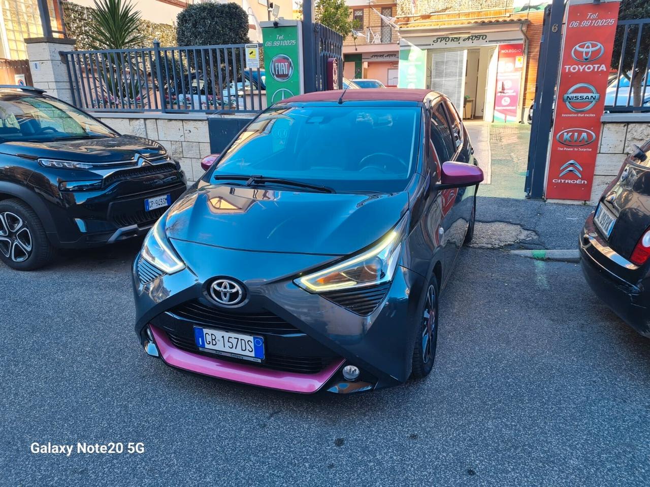 Toyota Aygo Connect 1.0 VVT-i 72 CV 5 porte x-cool CAMBIO AUTOMATICO