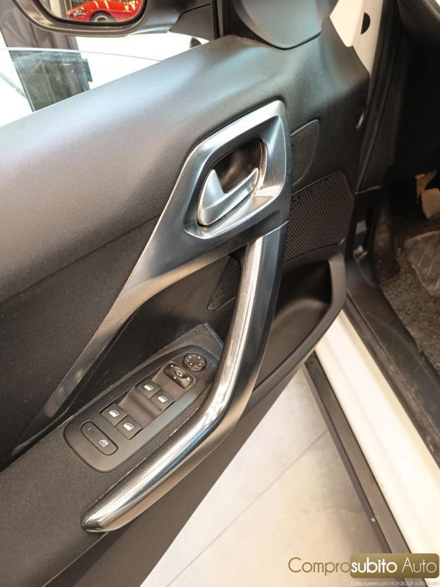 PEUGEOT 2008 1.4 HDi 68CV Allure