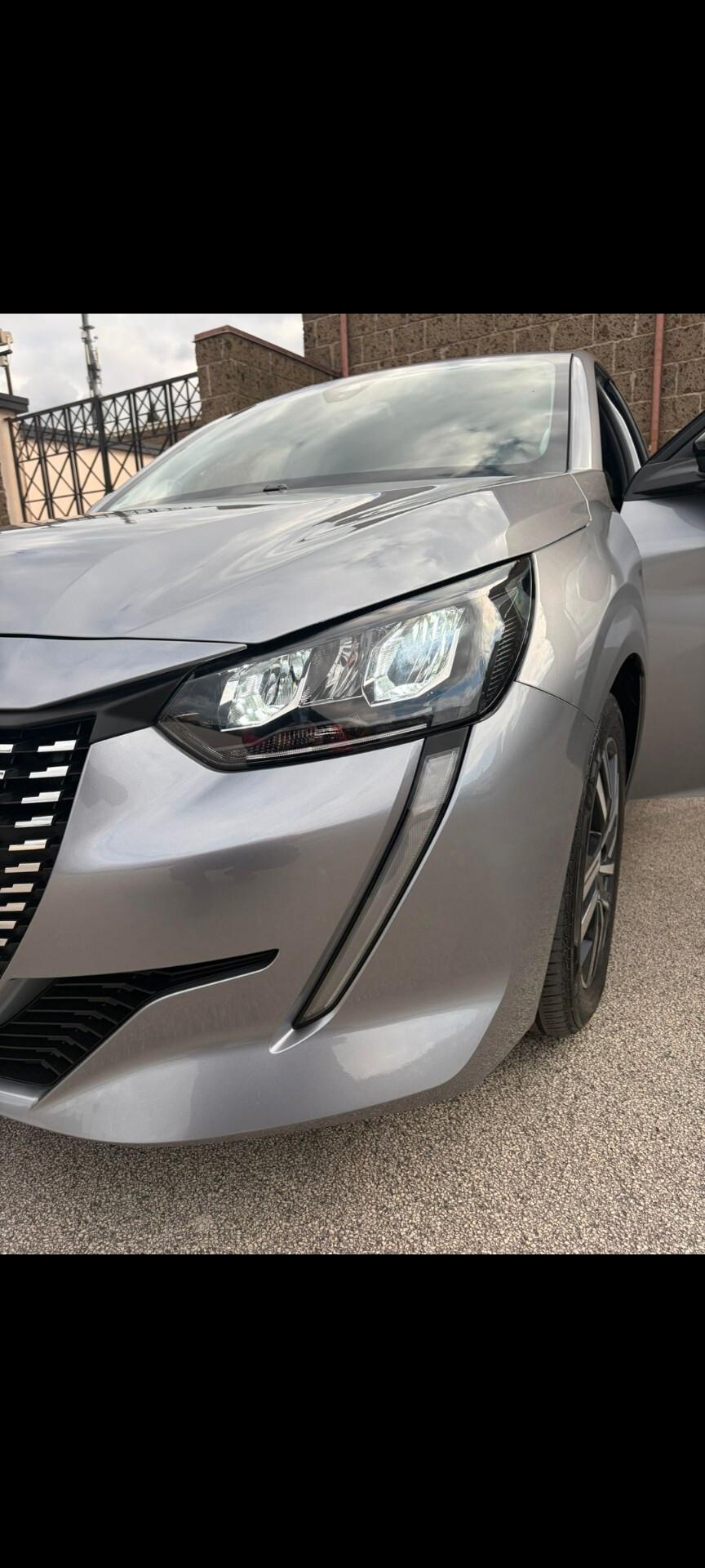 Peugeot 208 Allure 1.5 diesel 53 mila km dicembre 2022