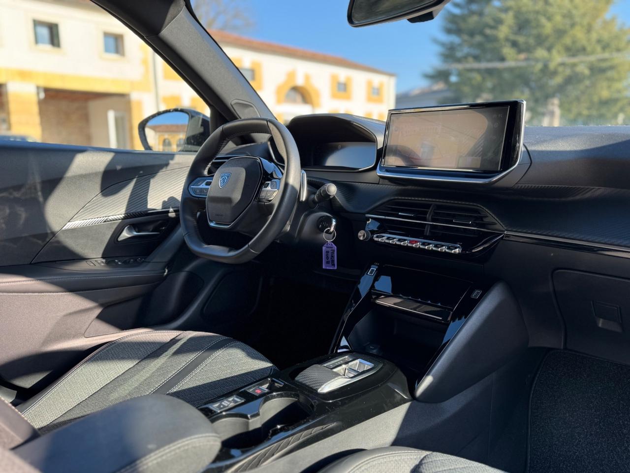 Peugeot 2008 BlueHDi 130 S&S EAT8 Allure Pack