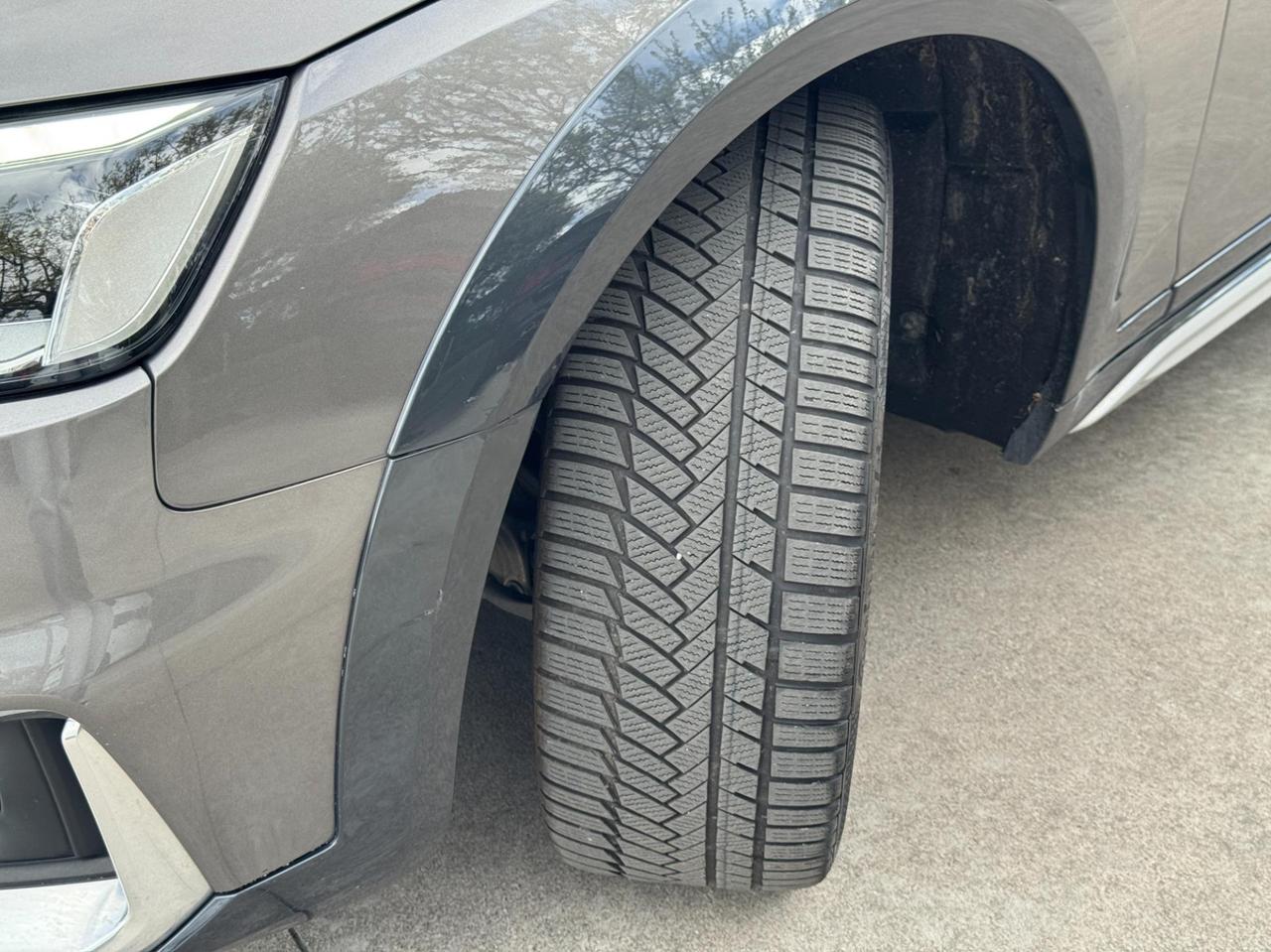 Audi A4 Allroad 40 2.0 tdi mhev Business quattro 204cv s-tronic