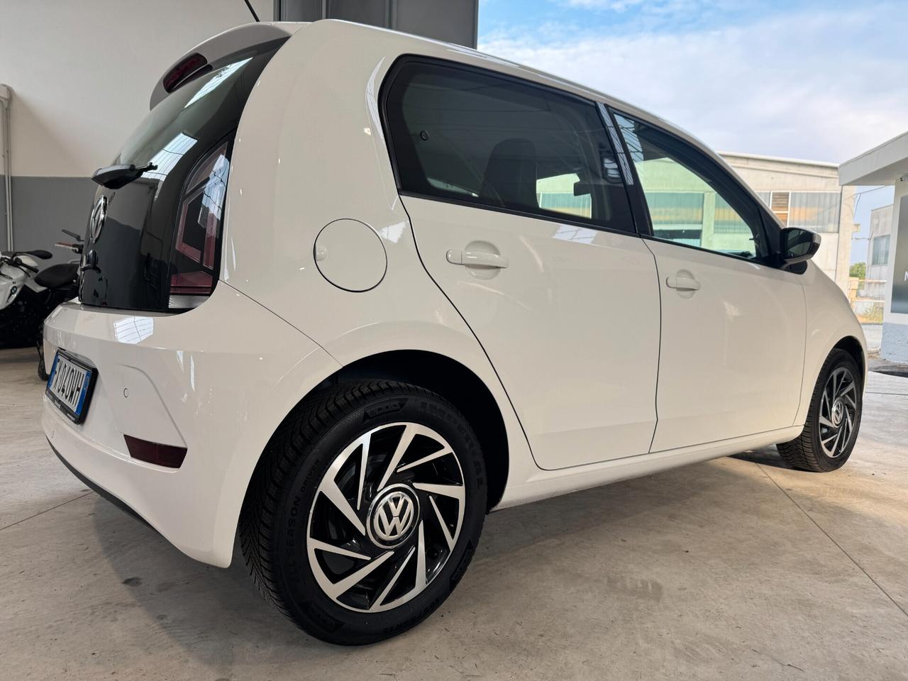 Volkswagen up! Move