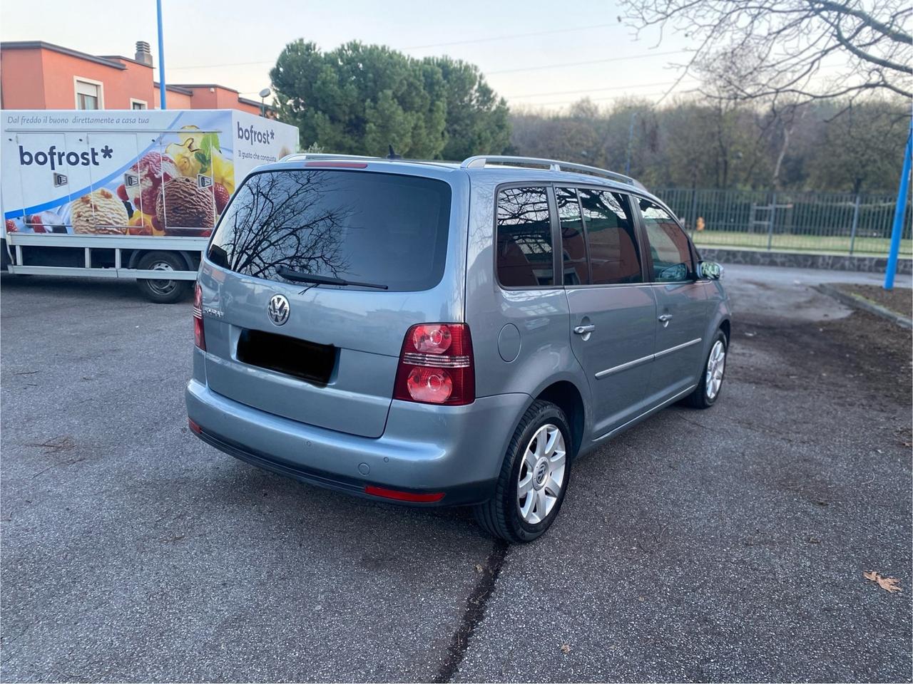 Volkswagen Touran 2.0 TDI 7 posti pelle FULL OPTIONAL