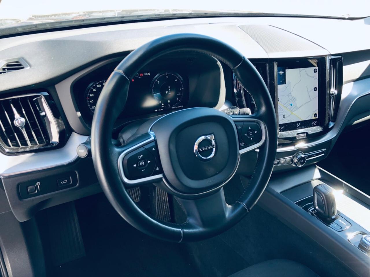 Volvo XC60 B4 D HYRBID TELECAMERA AWD 70MILAKM
