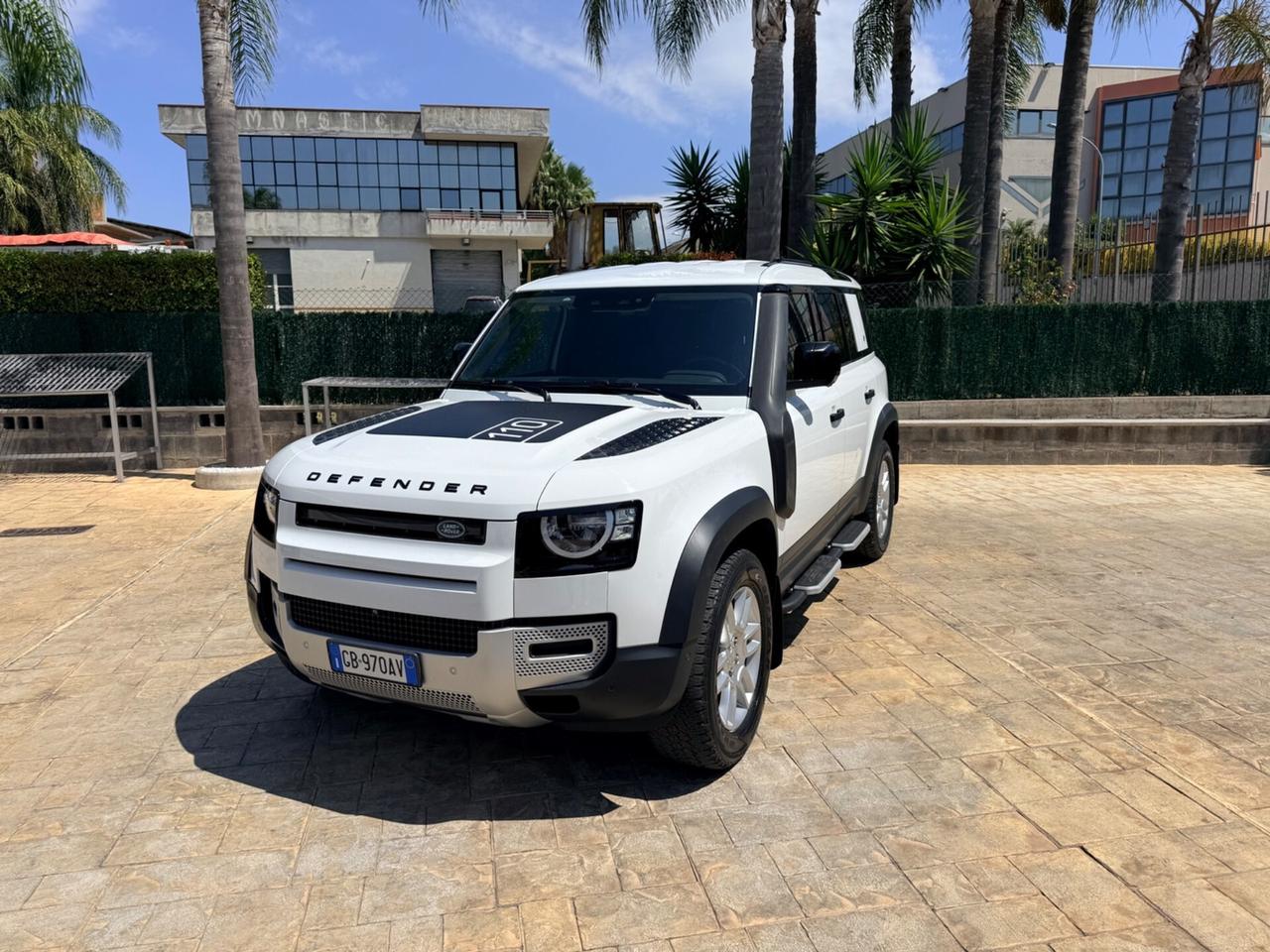 Land Rover Defender 110 2.0 SD4 AWD Auto S