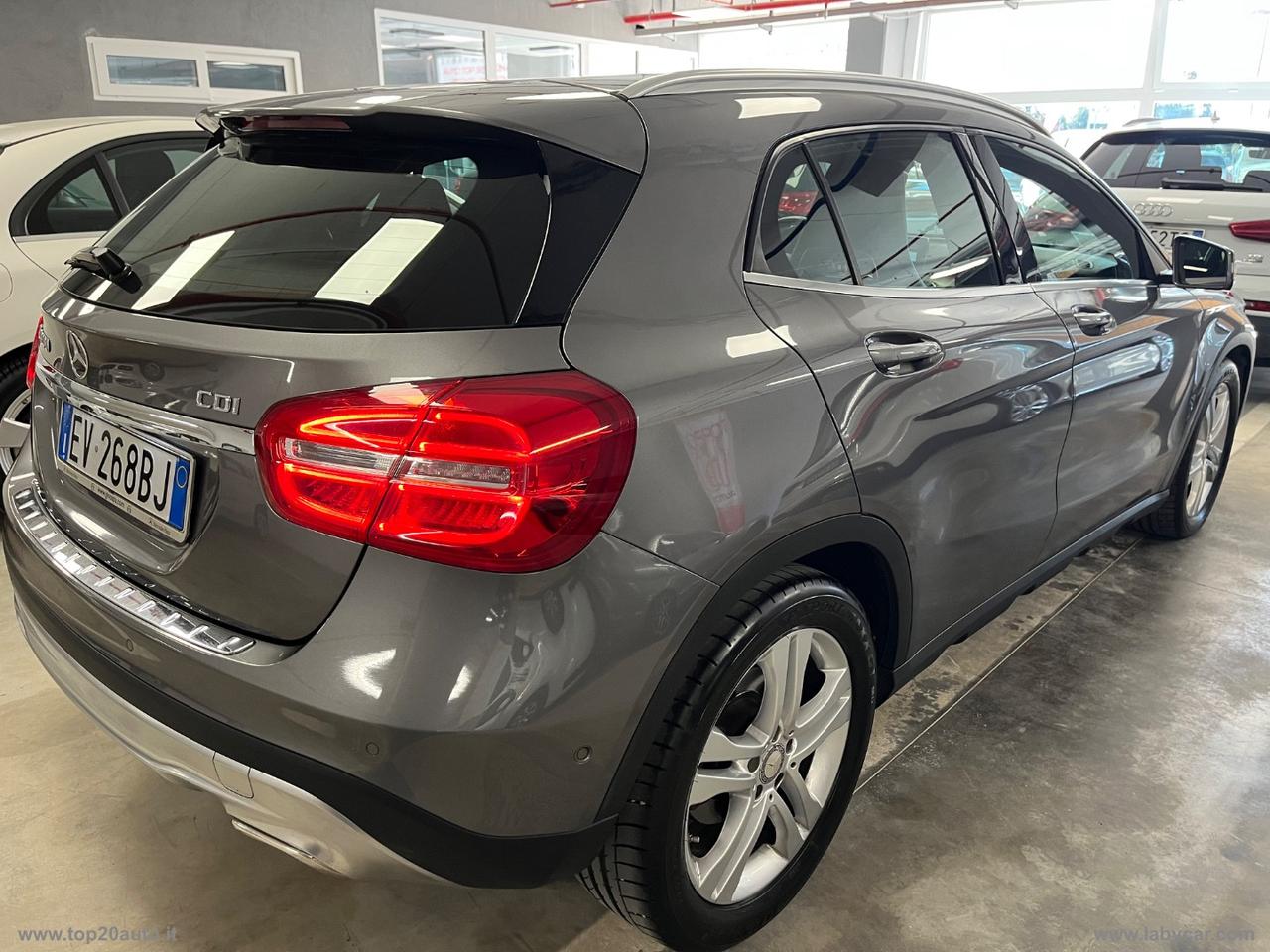 MERCEDES-BENZ GLA 200 CDI Automatic Sport
