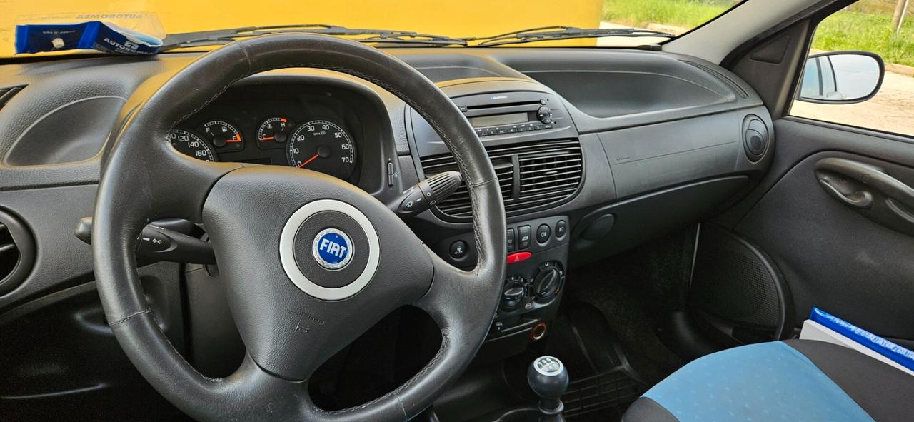 Fiat Punto 1.2i cat 5 porte EL