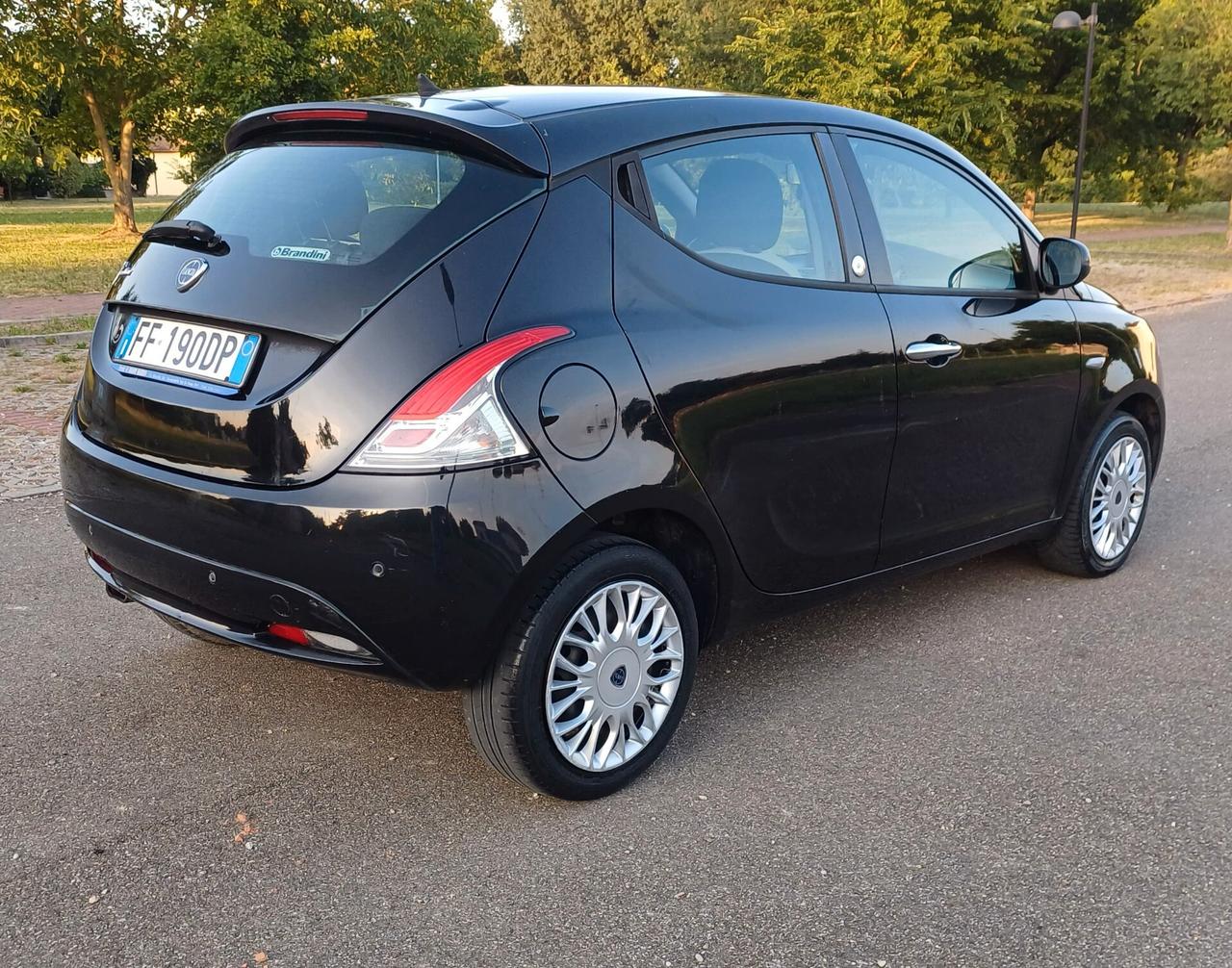 Lancia Ypsilon 1.2 69 CV 5 porte GPL Ecochic Gold
